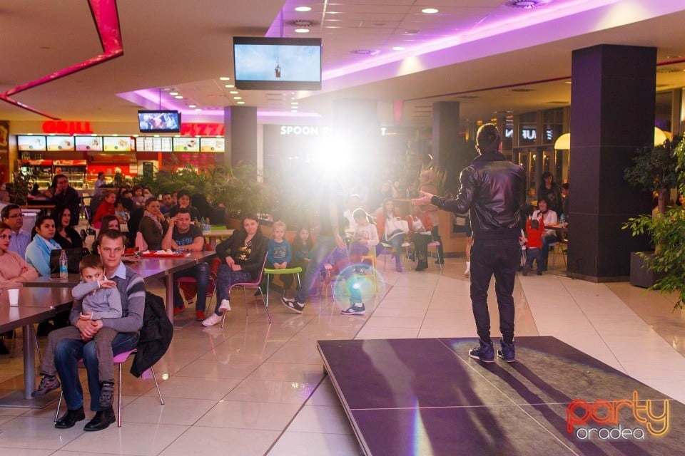 Lotus Fashion Weekend, Lotus Center