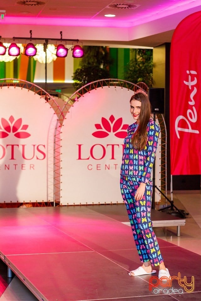 Lotus Fashion Weekend, Lotus Center
