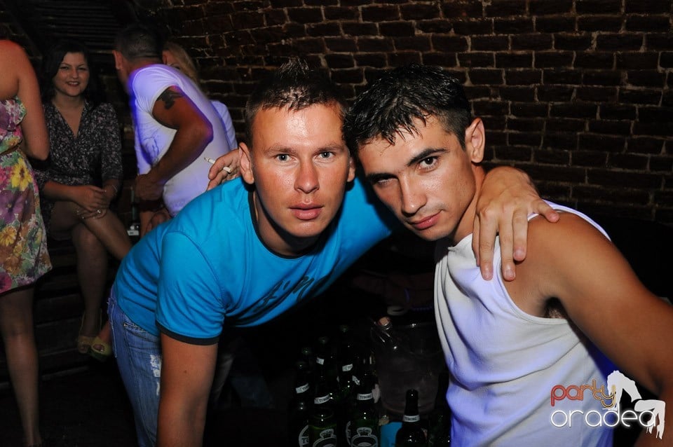 Love the Summer: Beach Party, 