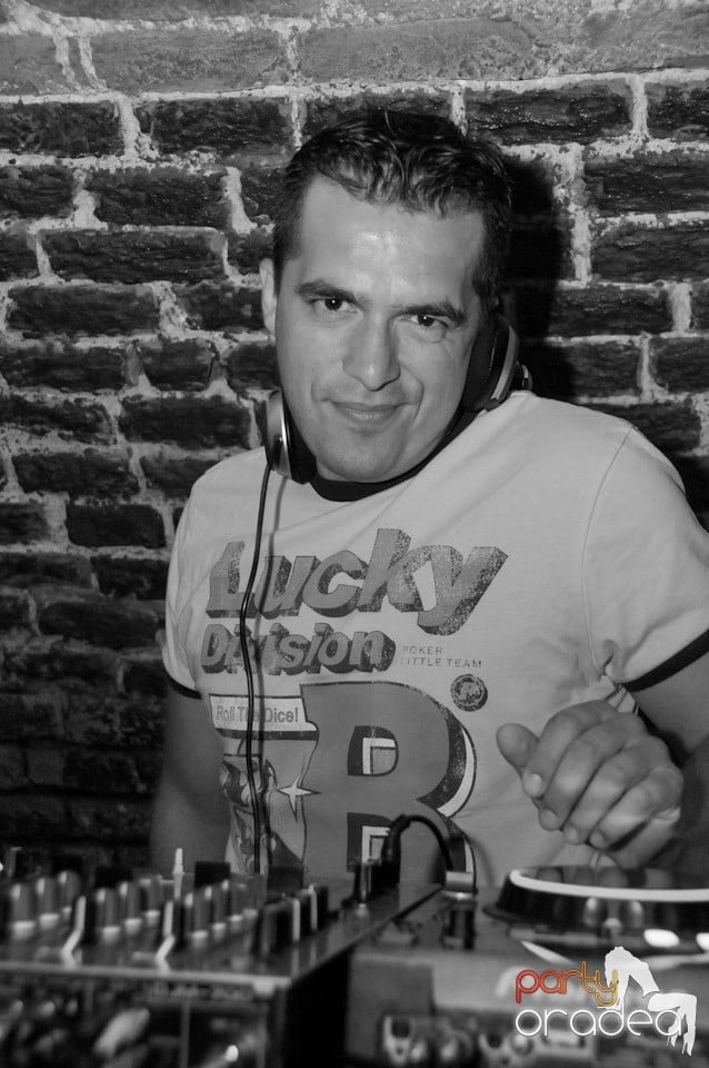 Love the Summer: Beach Party, 