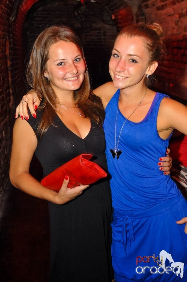 Love the Summer: Beach Party, 