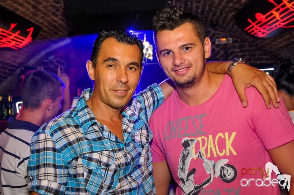 Love the Summer: Beach Party, 