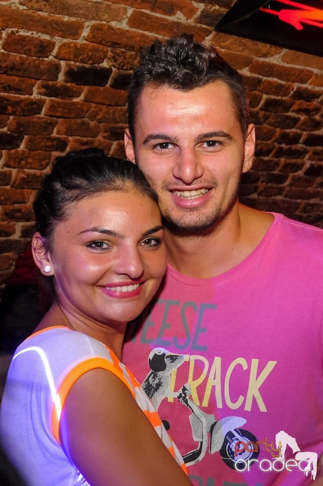 Love the Summer: Beach Party, 