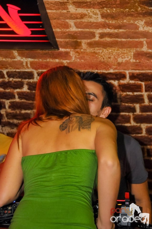 Love the Summer: Beach Party, 