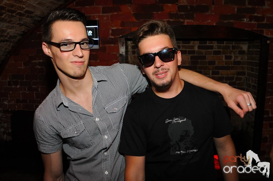 Love the Summer: Beach Party, 