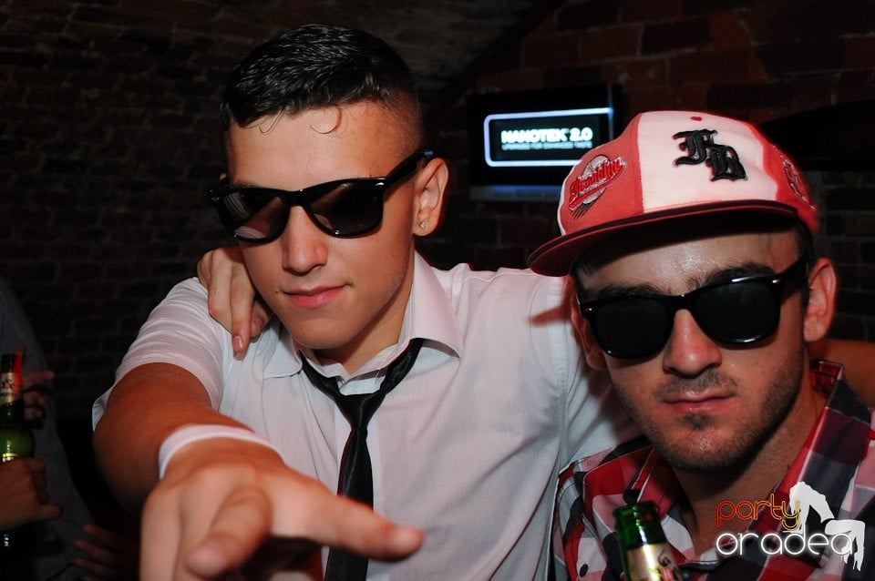 Love the Summer: Beach Party, 