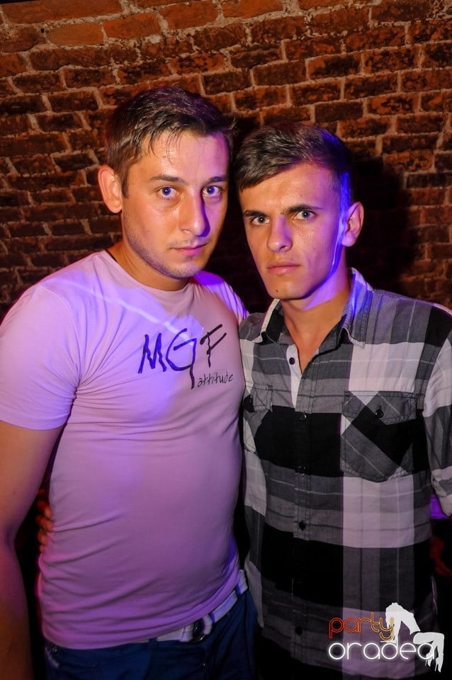 Love the Summer: Beach Party, 