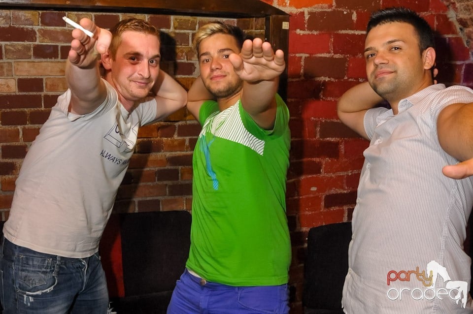 Love the Summer: Beach Party, 