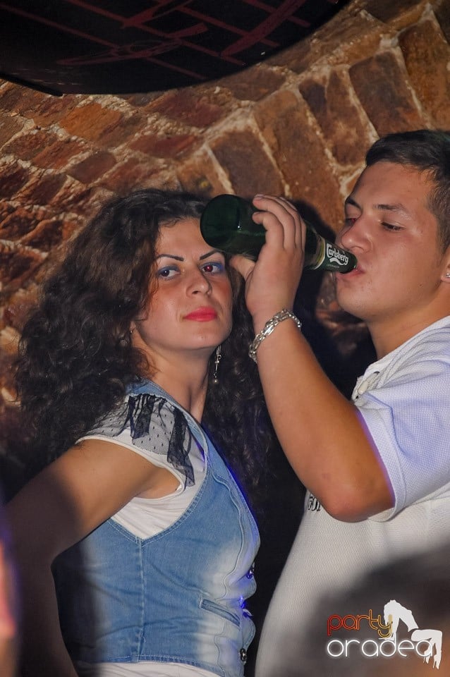 Love the Summer: Beach Party, 