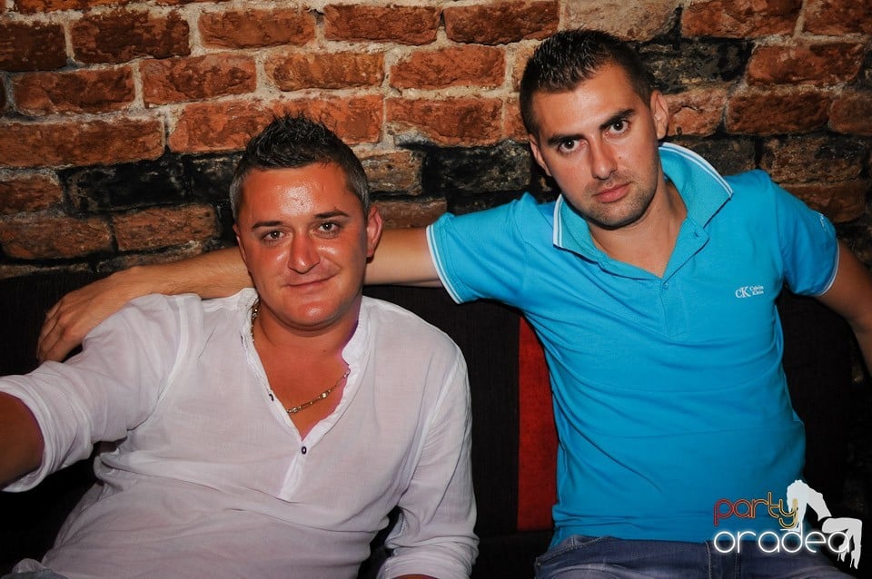 Love the Summer: Beach Party, 