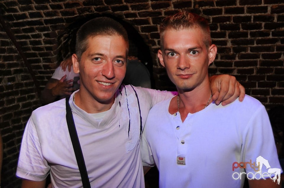 Love the Summer: Beach Party, 