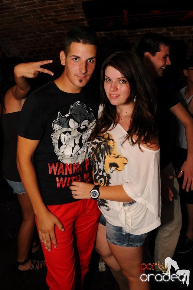 Love the Summer: Hot Promo Night, 