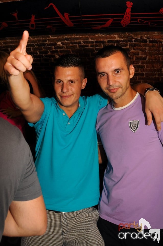 Love the Summer: Hot Promo Night, 