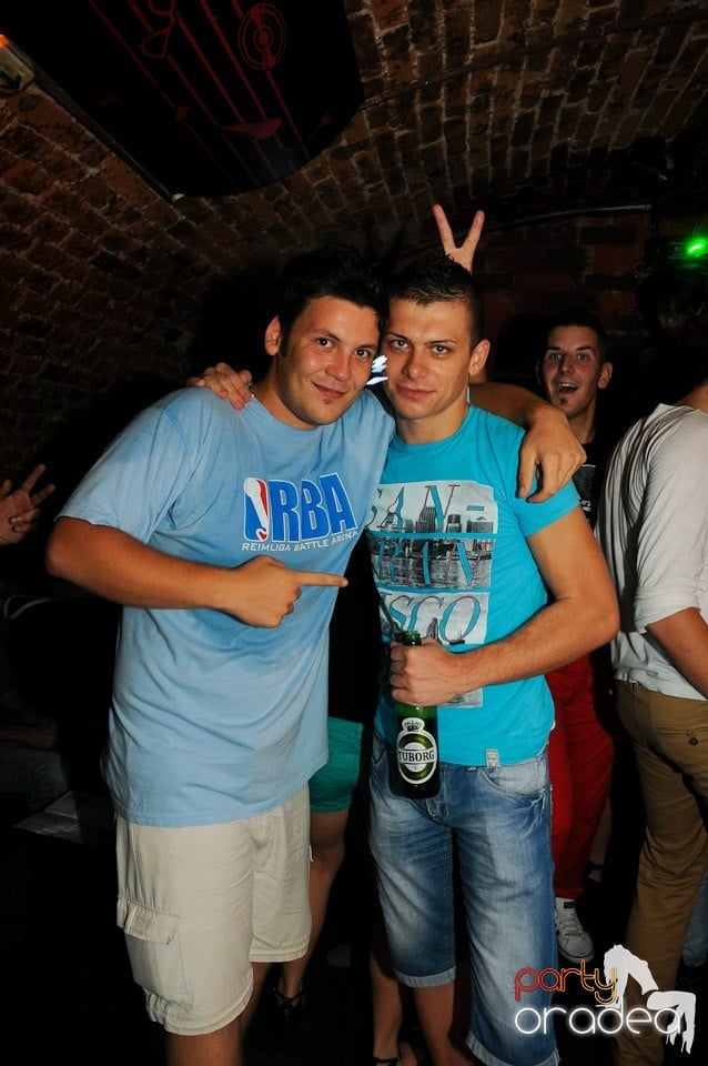 Love the Summer: Hot Promo Night, 