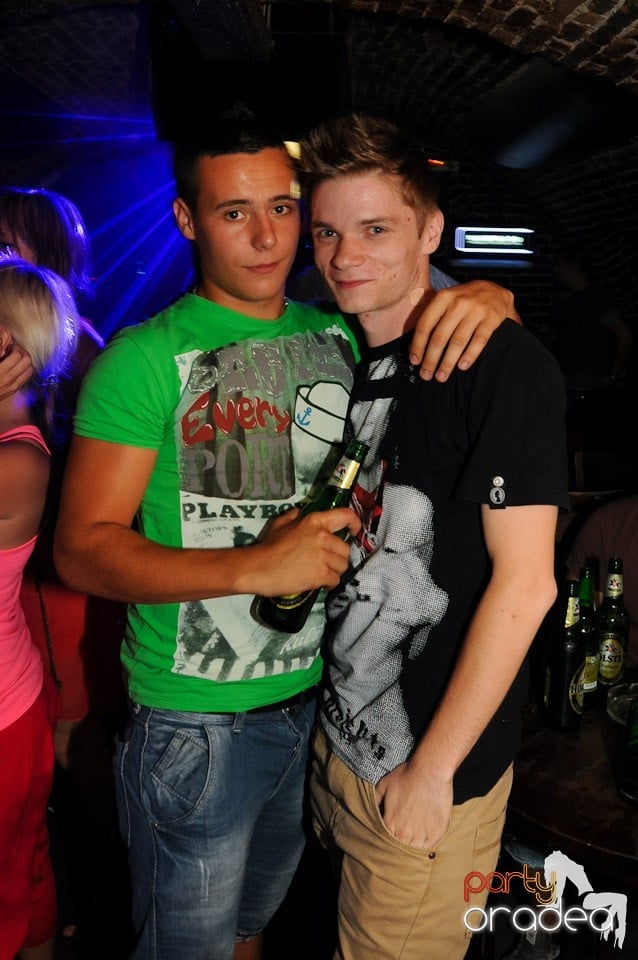 Love the Summer: Hot Promo Night, 