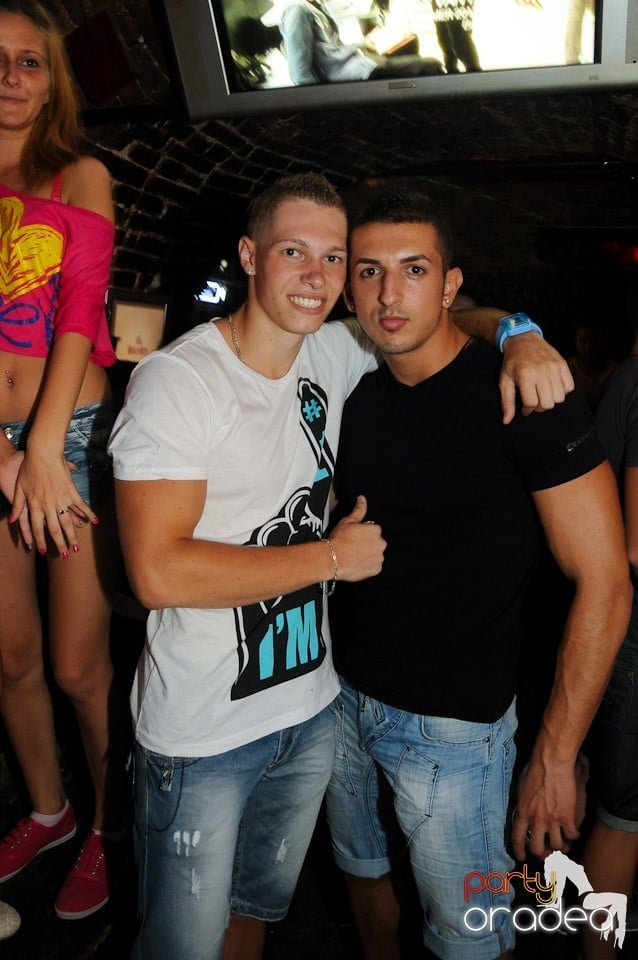 Love the Summer: Hot Promo Night, 