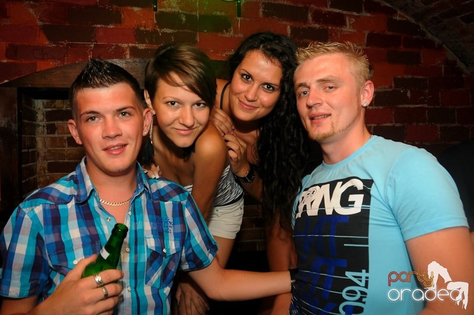 Love the Summer: Hot Promo Night, 