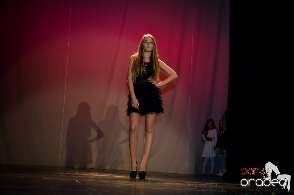 Mai buni, mai frumoşi de sărbători, Teatrul Arcadia