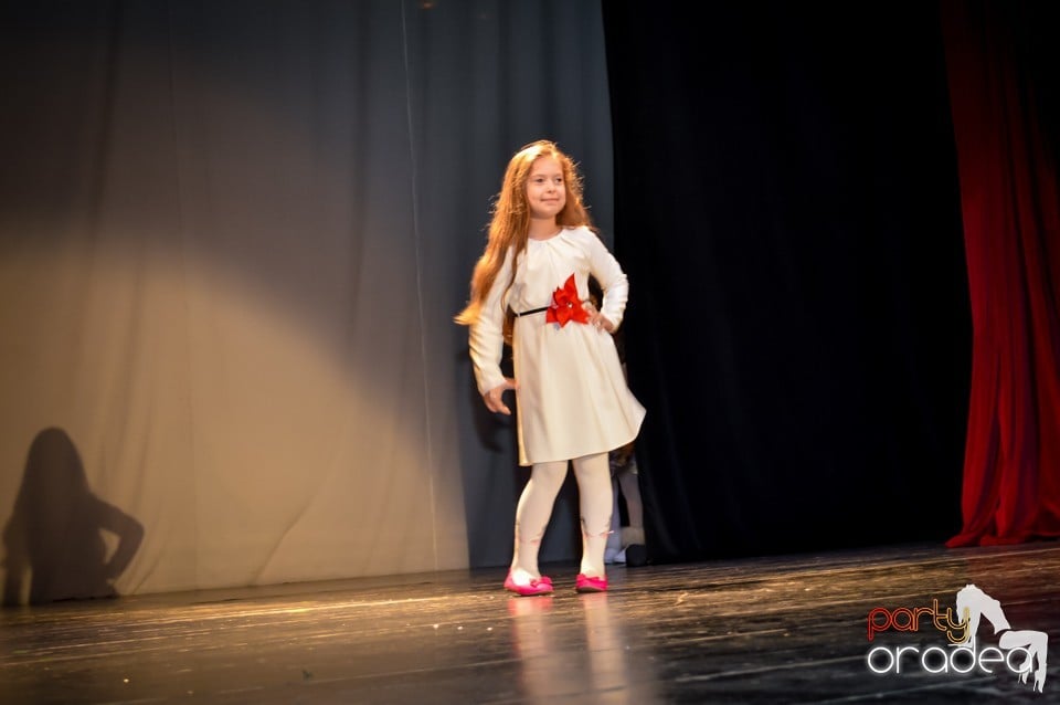 Mai buni, mai frumoşi de sărbători, Teatrul Arcadia