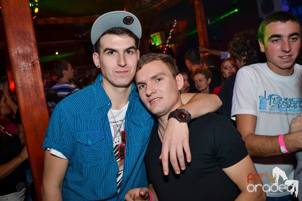 Majka & Curtis, 