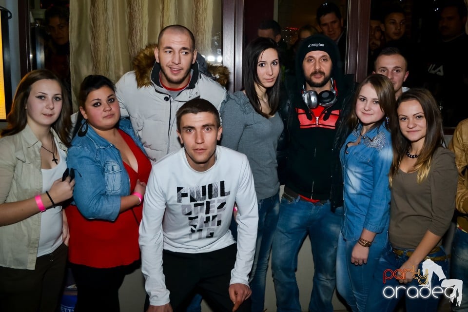Majka & Curtis, 