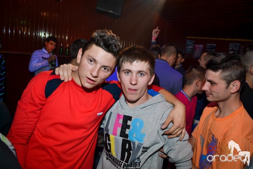 Majka & Curtis, 