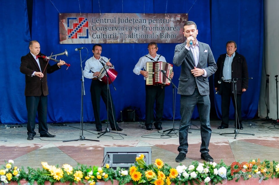 Mândru-i cântecu-n Bihor, Oradea
