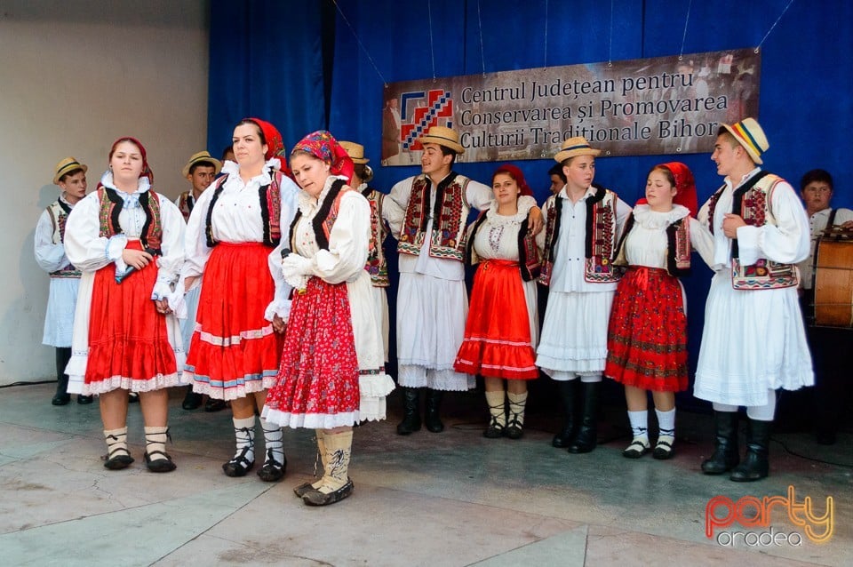 Mândru-i cântecu-n Bihor, Oradea