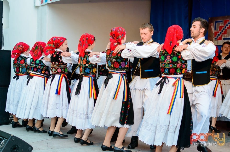 Mândru-i cântecu-n Bihor, Oradea