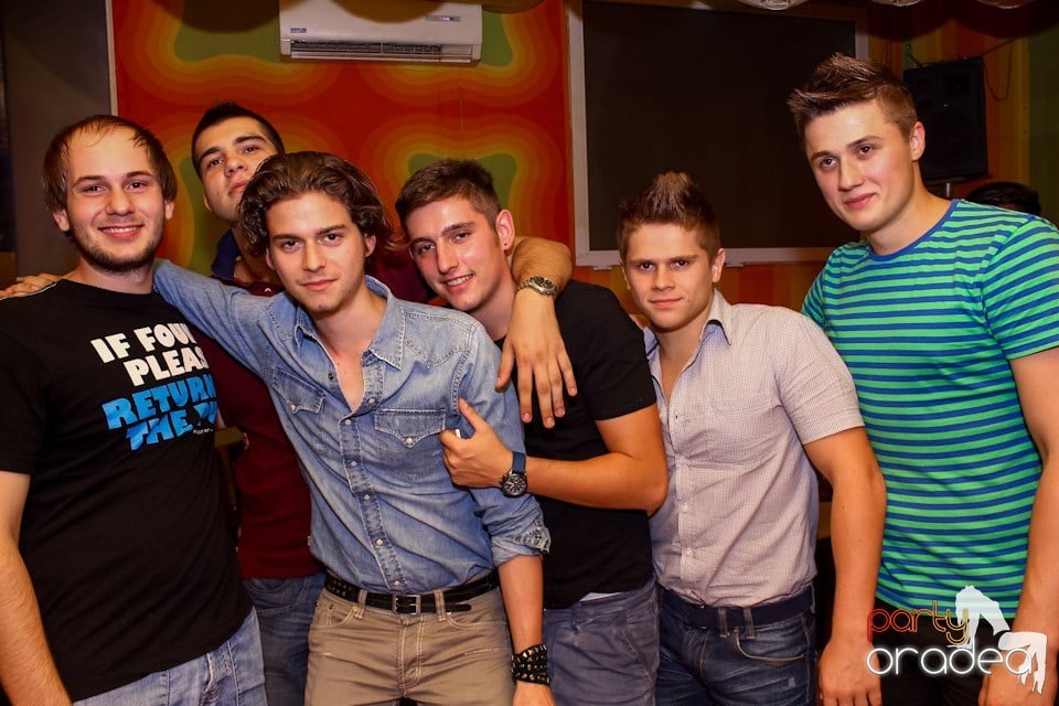 Mare petrecere în Club Juice, Juice