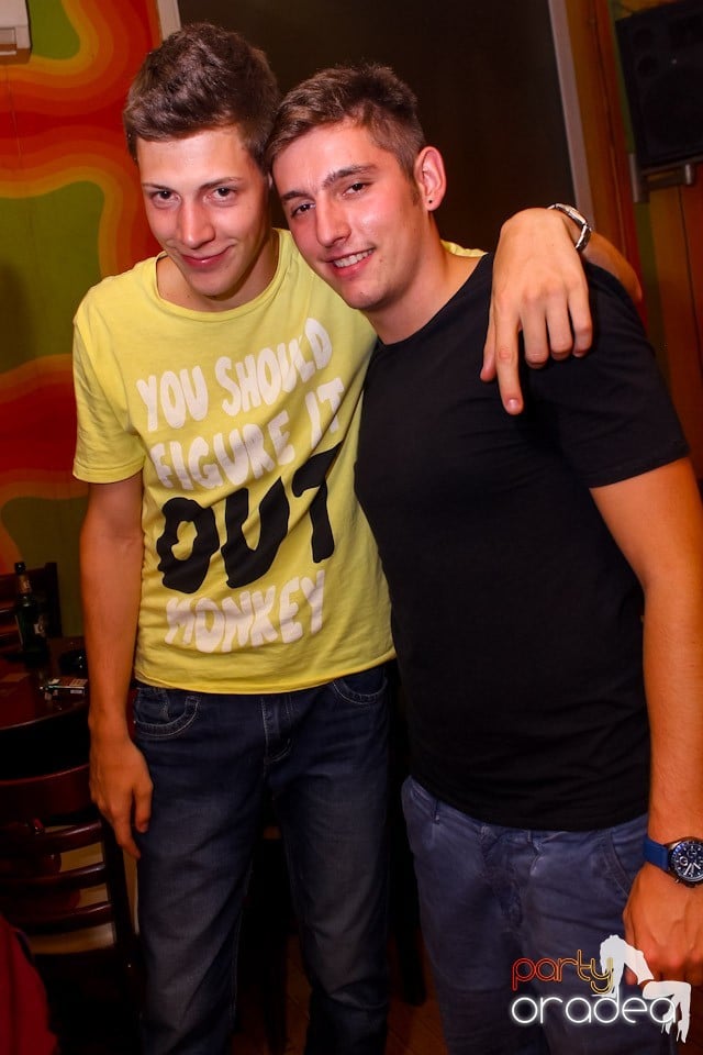 Mare petrecere în Club Juice, Juice