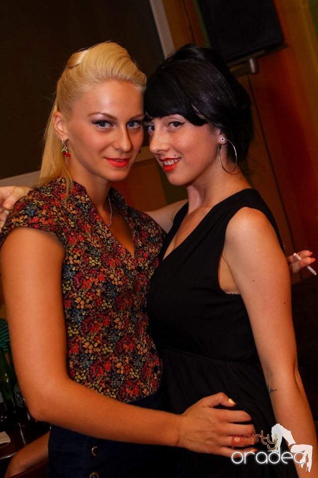 Mare petrecere în Club Juice, Juice