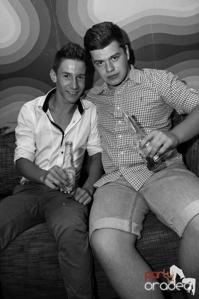 Mare petrecere în Club Juice, Juice
