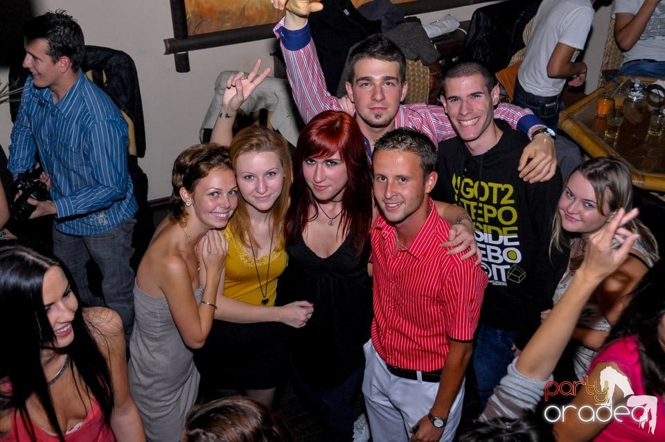 Marea Petrecere de Deschidere, Zulu Caffe