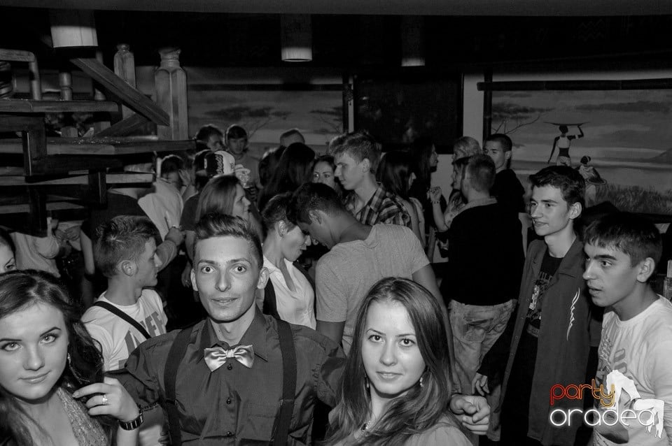 Marea Petrecere de Deschidere, Zulu Caffe