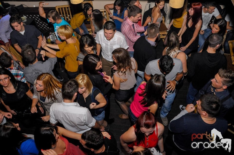 Marea Petrecere de Deschidere, Zulu Caffe