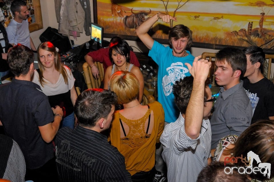 Marea Petrecere de Deschidere, Zulu Caffe