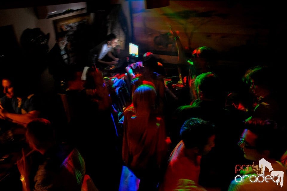 Marea Petrecere de Deschidere, Zulu Caffe