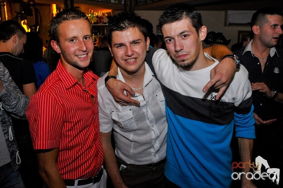 Marea Petrecere de Deschidere, Zulu Caffe