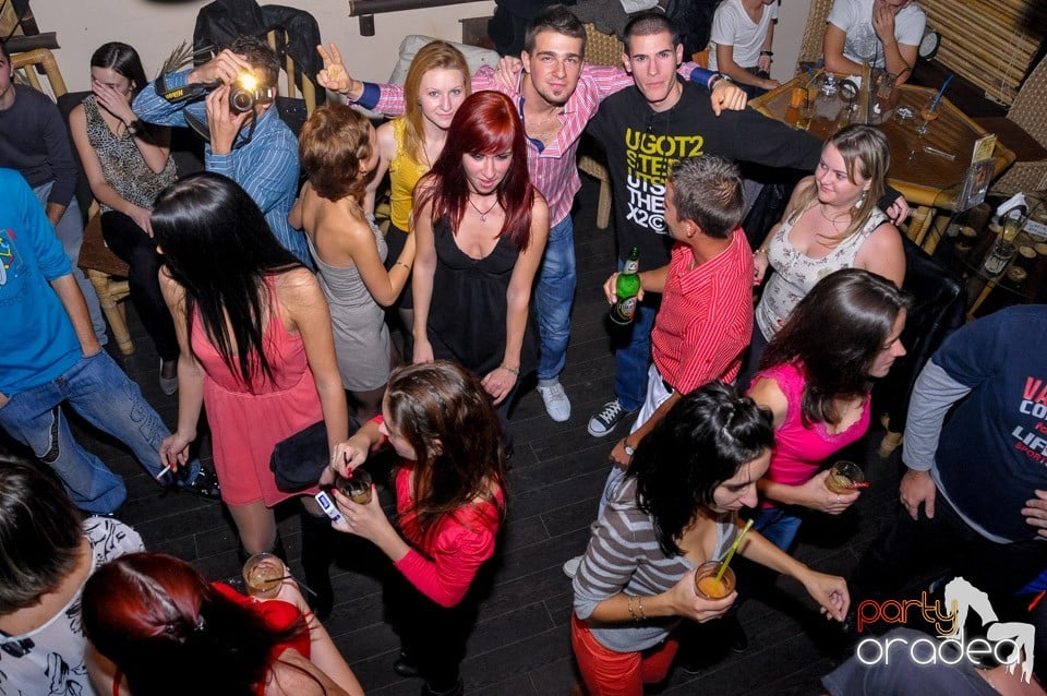 Marea Petrecere de Deschidere, Zulu Caffe