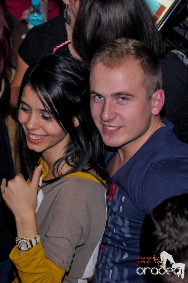 Marea Petrecere de Deschidere, Zulu Caffe