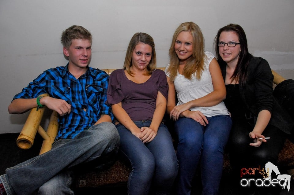 Marea Petrecere de Deschidere, Zulu Caffe