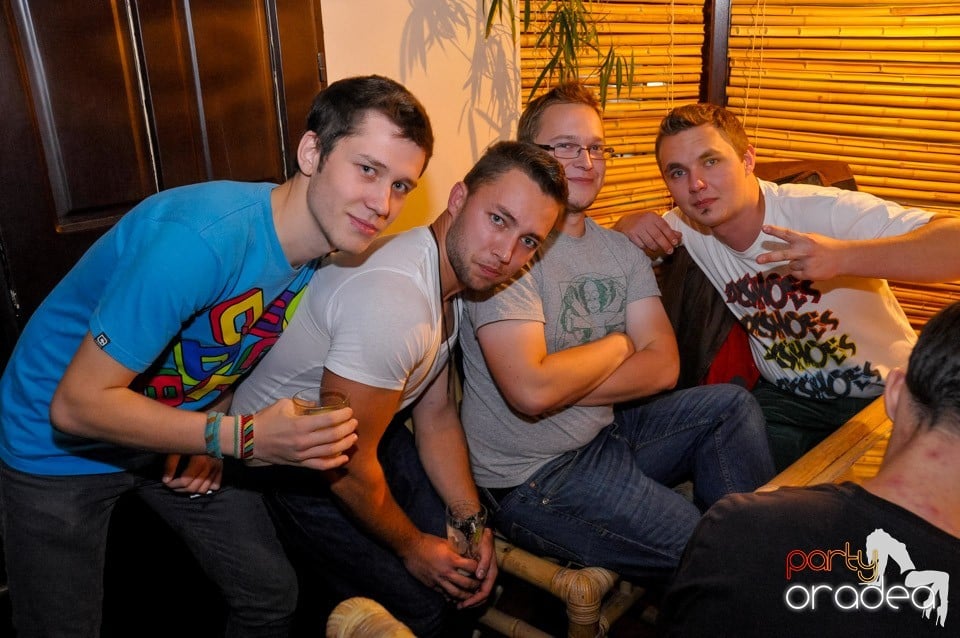 Marea Petrecere de Deschidere, Zulu Caffe