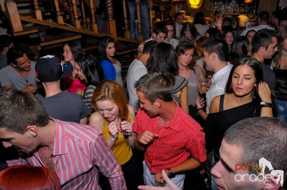 Marea Petrecere de Deschidere, Zulu Caffe