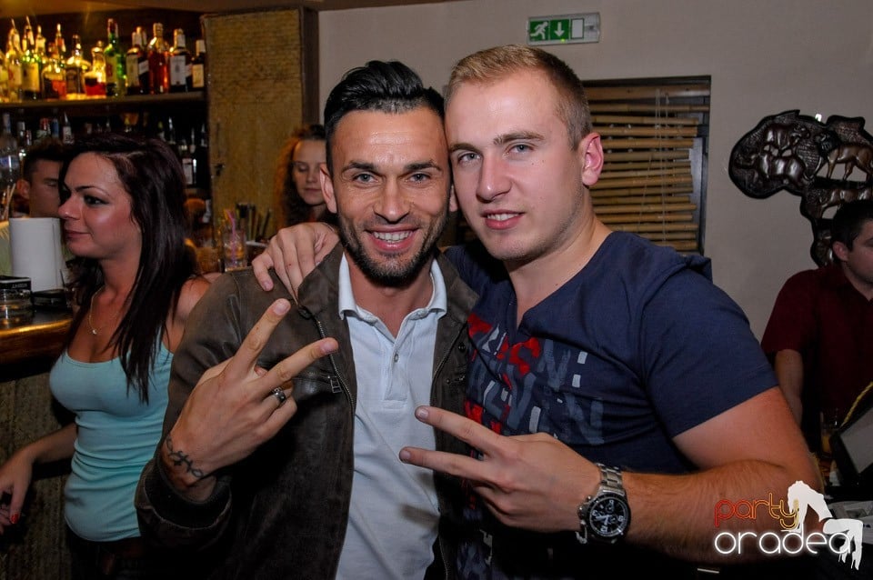 Marea Petrecere de Deschidere, Zulu Caffe