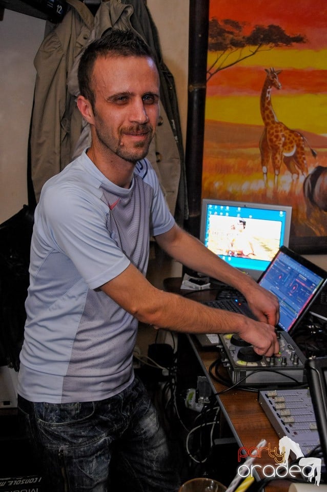 Marea Petrecere de Deschidere, Zulu Caffe