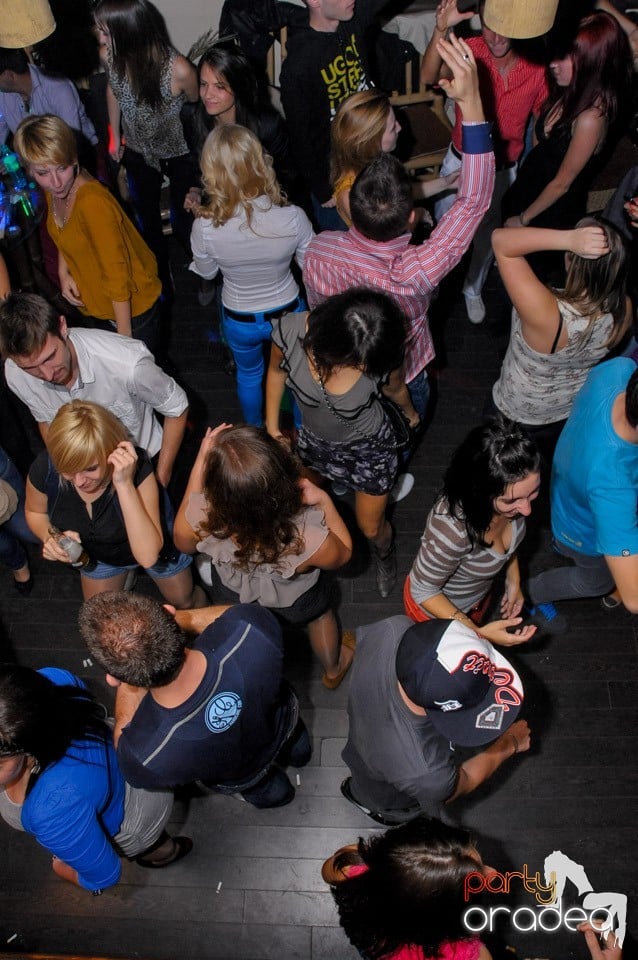 Marea Petrecere de Deschidere, Zulu Caffe