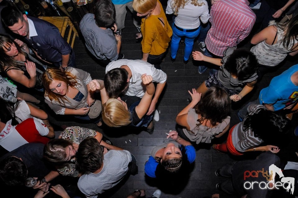 Marea Petrecere de Deschidere, Zulu Caffe