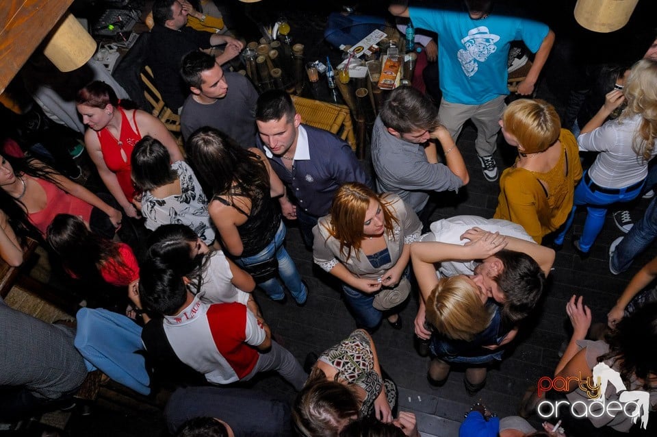 Marea Petrecere de Deschidere, Zulu Caffe