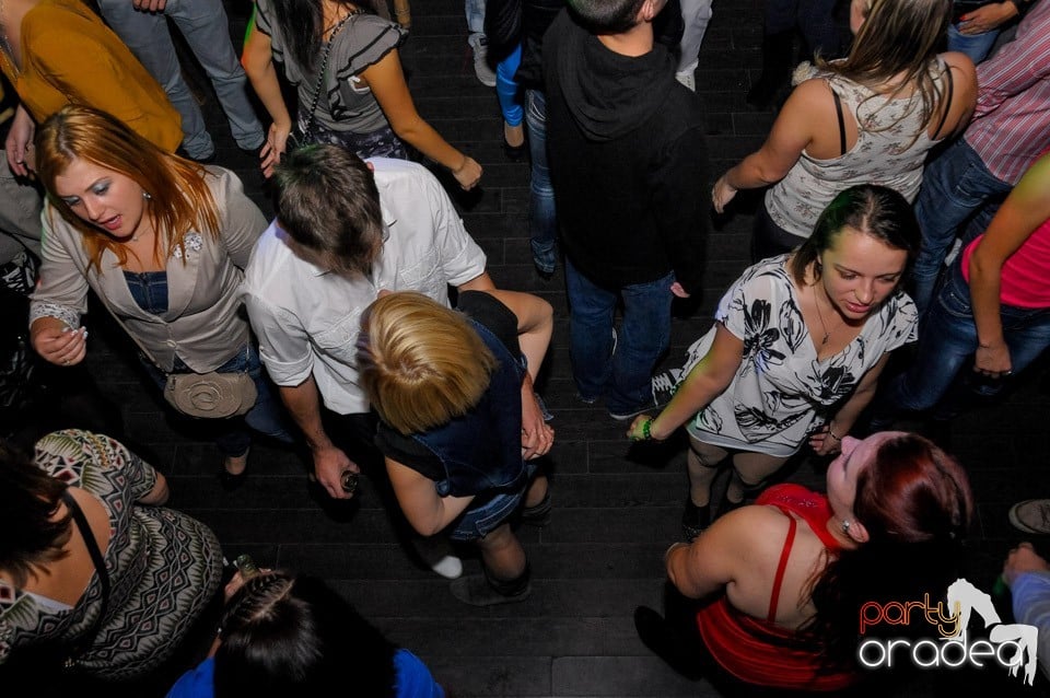 Marea Petrecere de Deschidere, Zulu Caffe